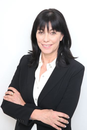 webMartha Schultz