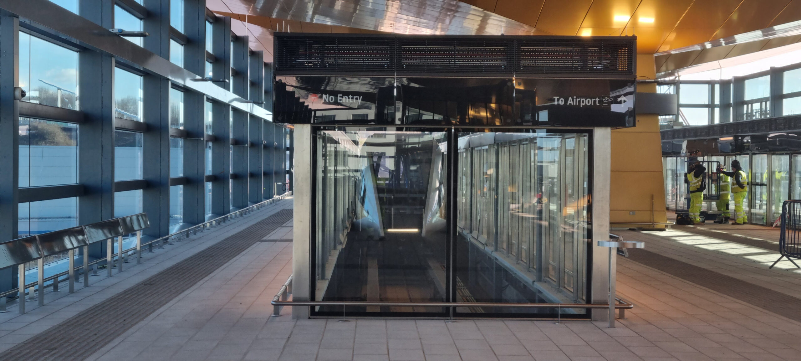 CLS_Luton_DART_Luton_UK_EKA0000060_061