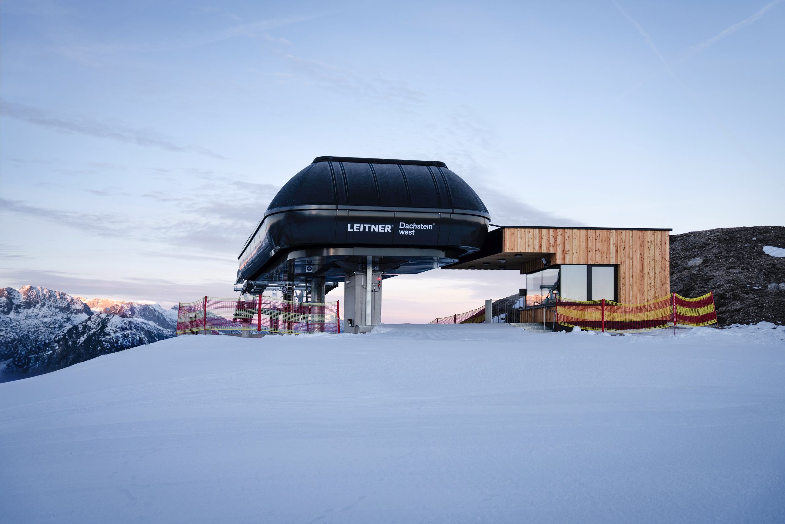 web CD6C_Angeralm_Aussicht_1